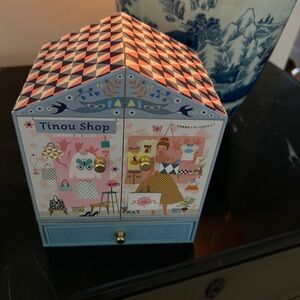 Djeco Musical Jewelry box, EUC, designed in France
